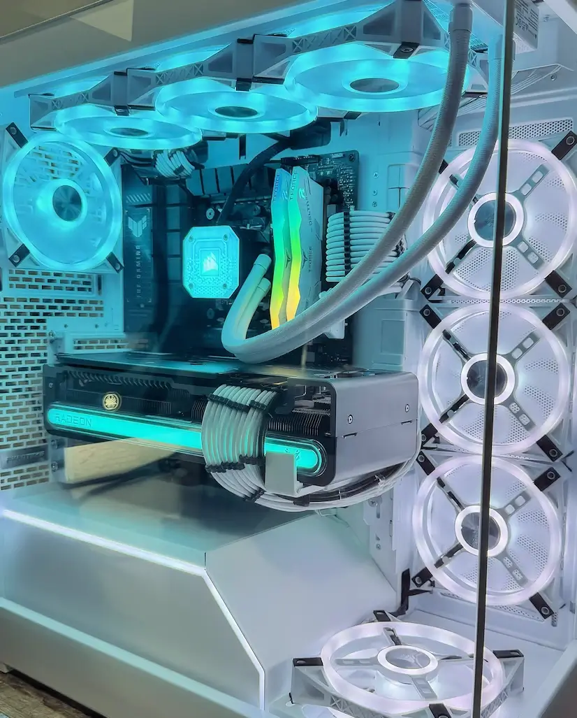Montaje Gaming PC Phanteks Arganda del Rey